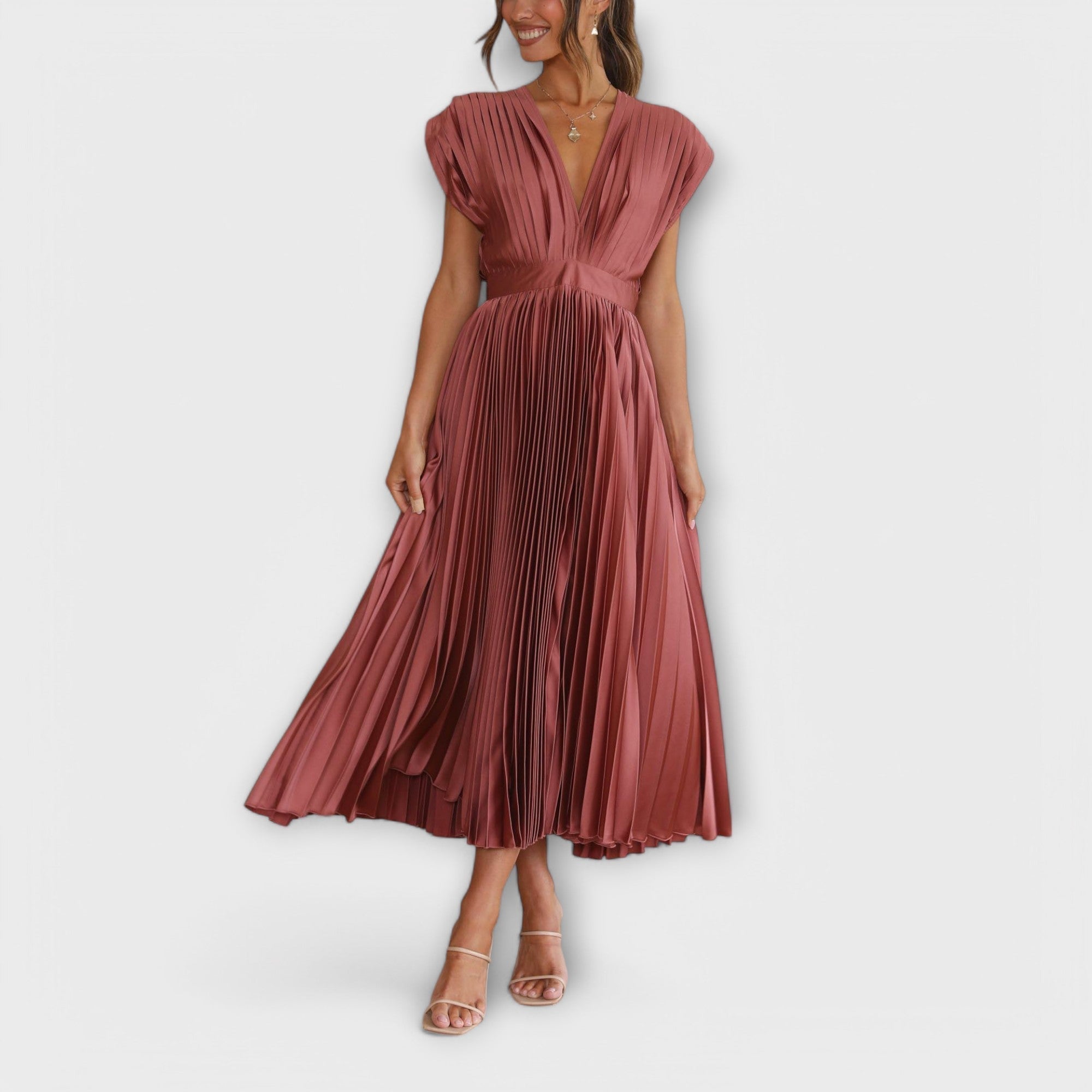 Maria – Elegant plisserad klänning