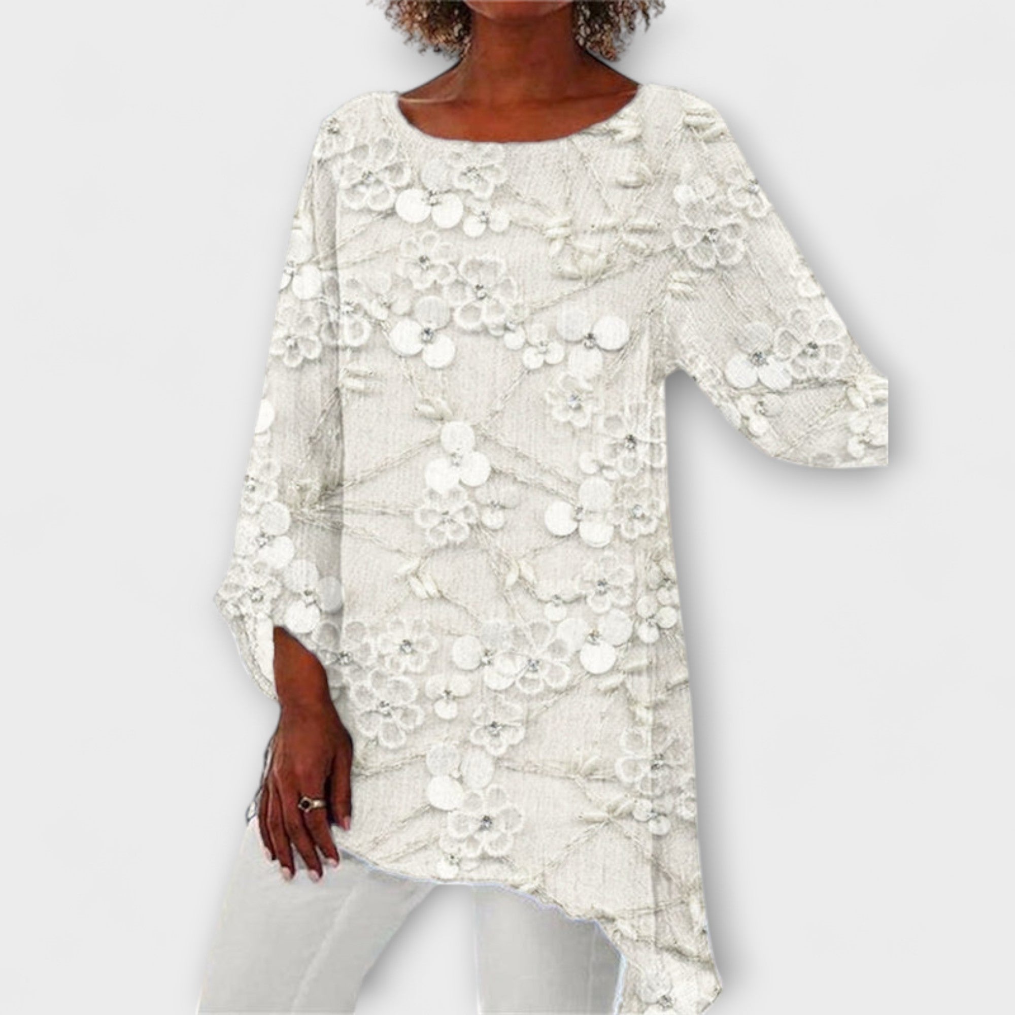 Harper – Blommig blus med blommönster och kristalldetaljer