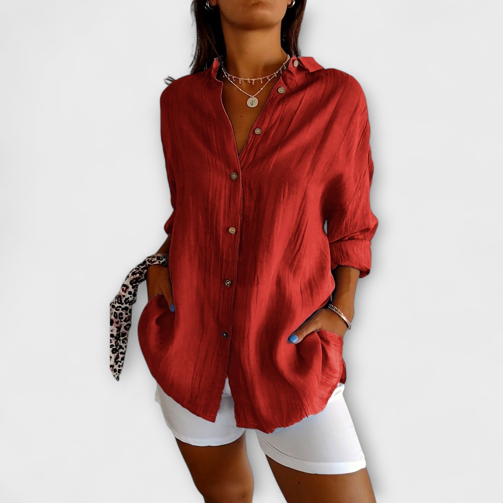 Saskia – Elegant blus för dam