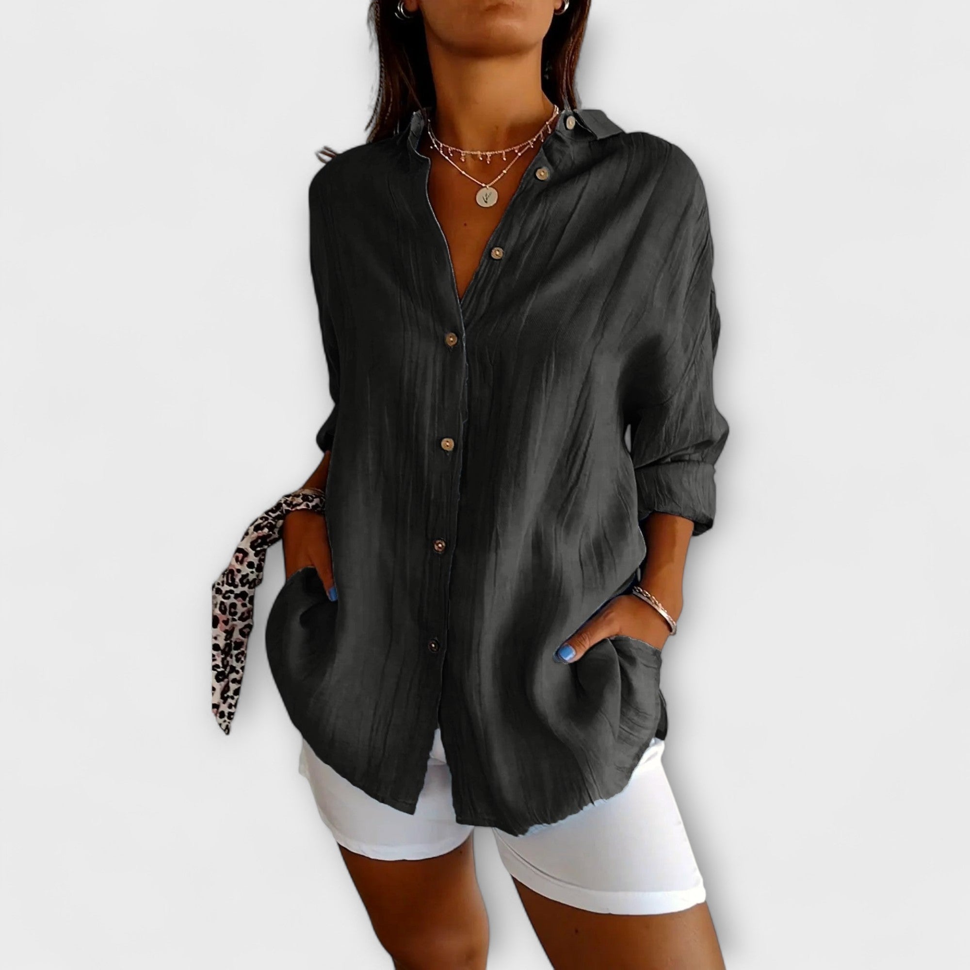 Saskia – Elegant blus för dam